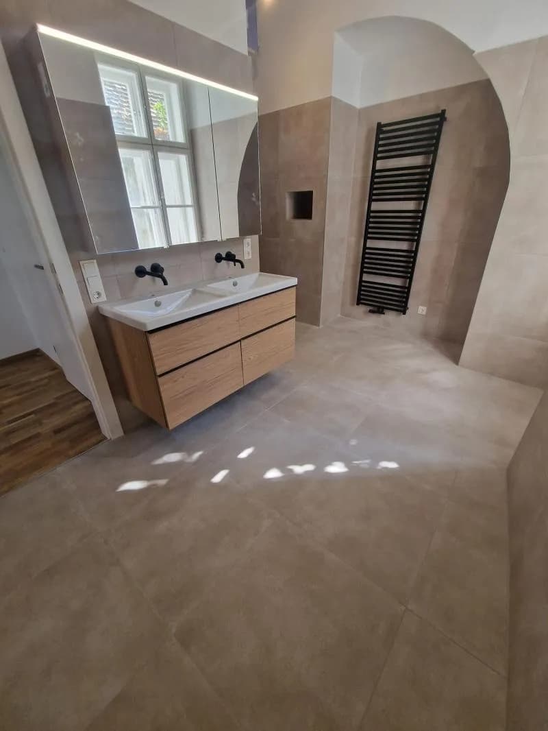 2-Zimmer-Wohnung mieten in Baden – 77,94 m², € 986 – Bild 4 von 11