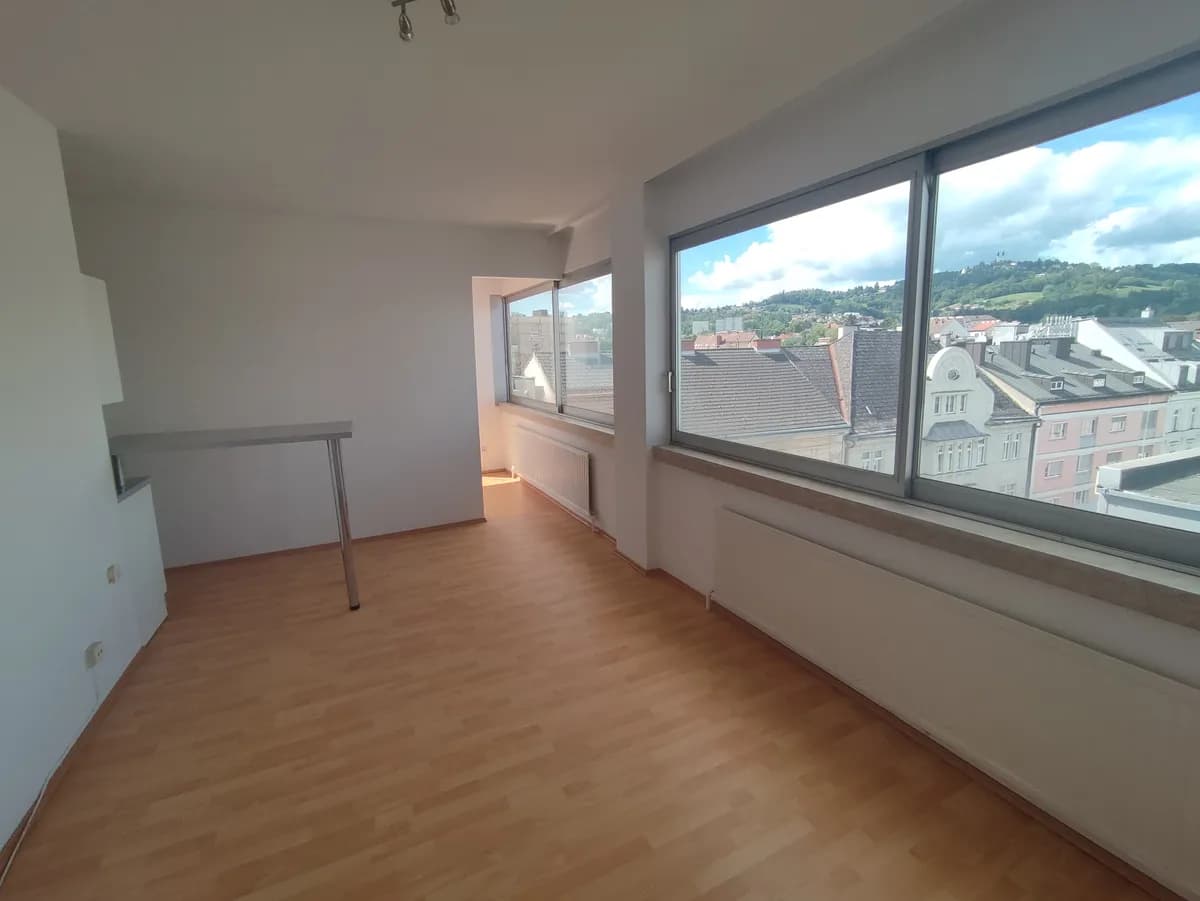 2-Zimmer-Wohnung mieten in Linz – 41 m², € 635 – Bild 2 von 11