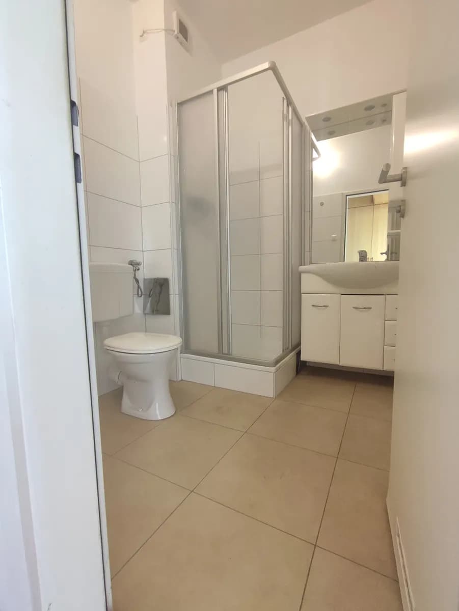 2-Zimmer-Wohnung mieten in Linz – 41 m², € 635 – Bild 11 von 11