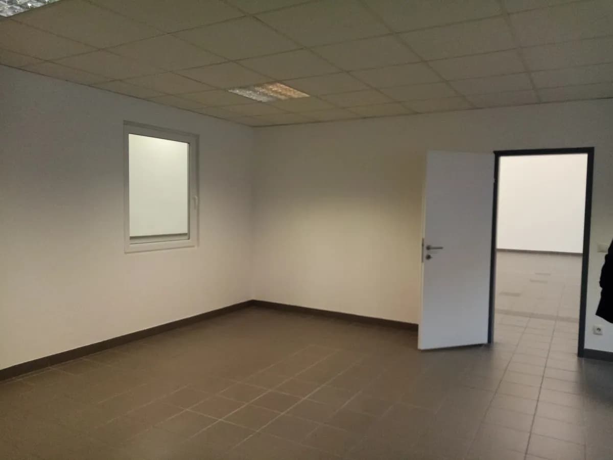 Gewerbeimmobilie mieten in Wiener Neustadt – 290 m² – Bild 25 von 29