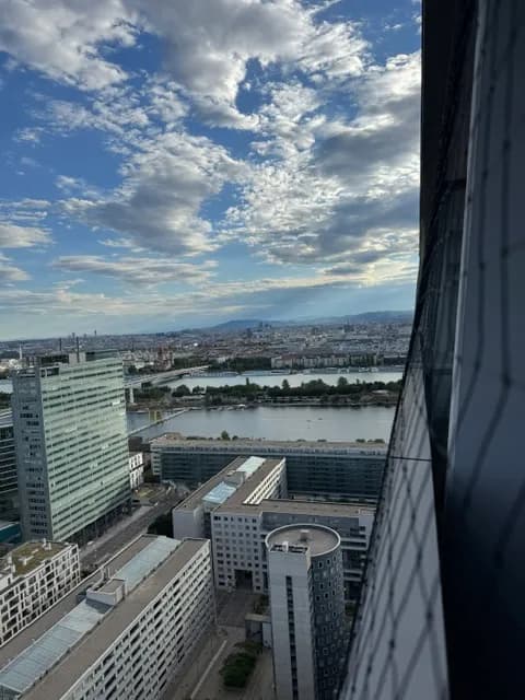3-Zimmer-Wohnung mieten in Wien – 81 m², € 1.971 – Bild 1 von 3