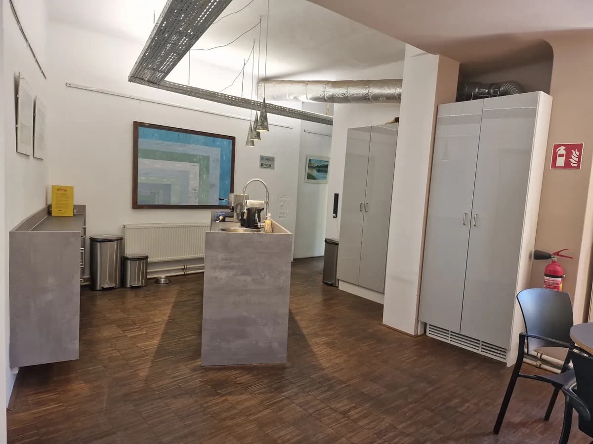 1-Zimmer-Gewerbeimmobilie mieten in Wien – 22 m², € 462 – Bild 7 von 9