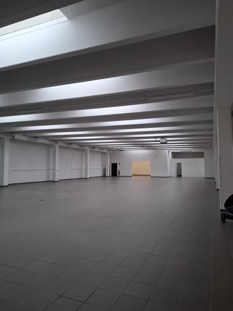 Gewerbeimmobilie mieten in Wiener Neustadt – 180 m² – Bild 10 von 24