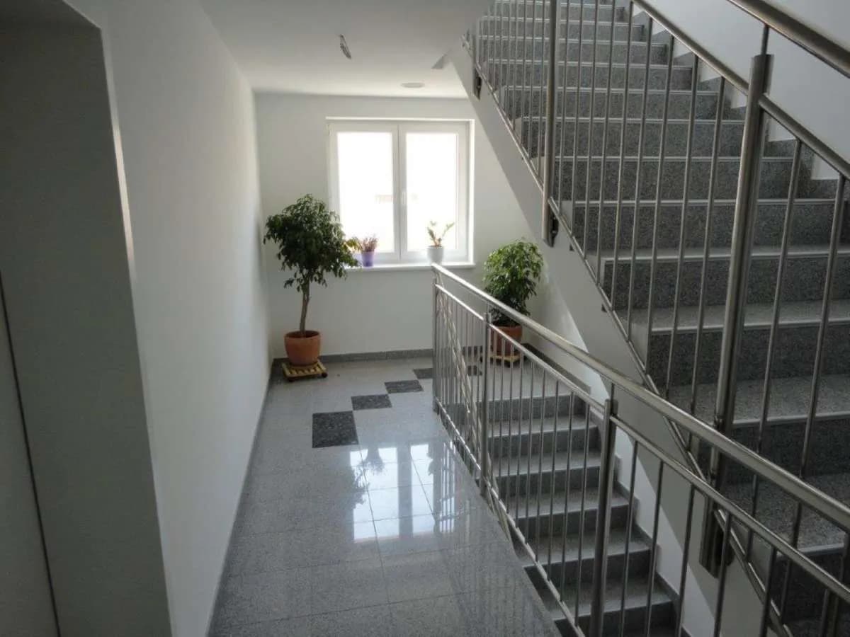 1-Zimmer-Gewerbeimmobilie mieten in Korneuburg – 30 m², € 650 – Bild 10 von 22