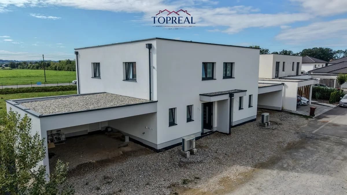 8-Zimmer-Gewerbeimmobilie kaufen in Grieskirchen – 216 m², € 715.000 – Bild 1 von 56