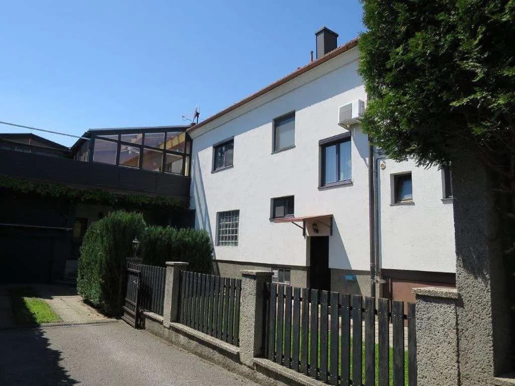 10-Zimmer-Immobilie kaufen in Neunkirchen – 1 300 m², € 599.999 – Bild 20 von 26