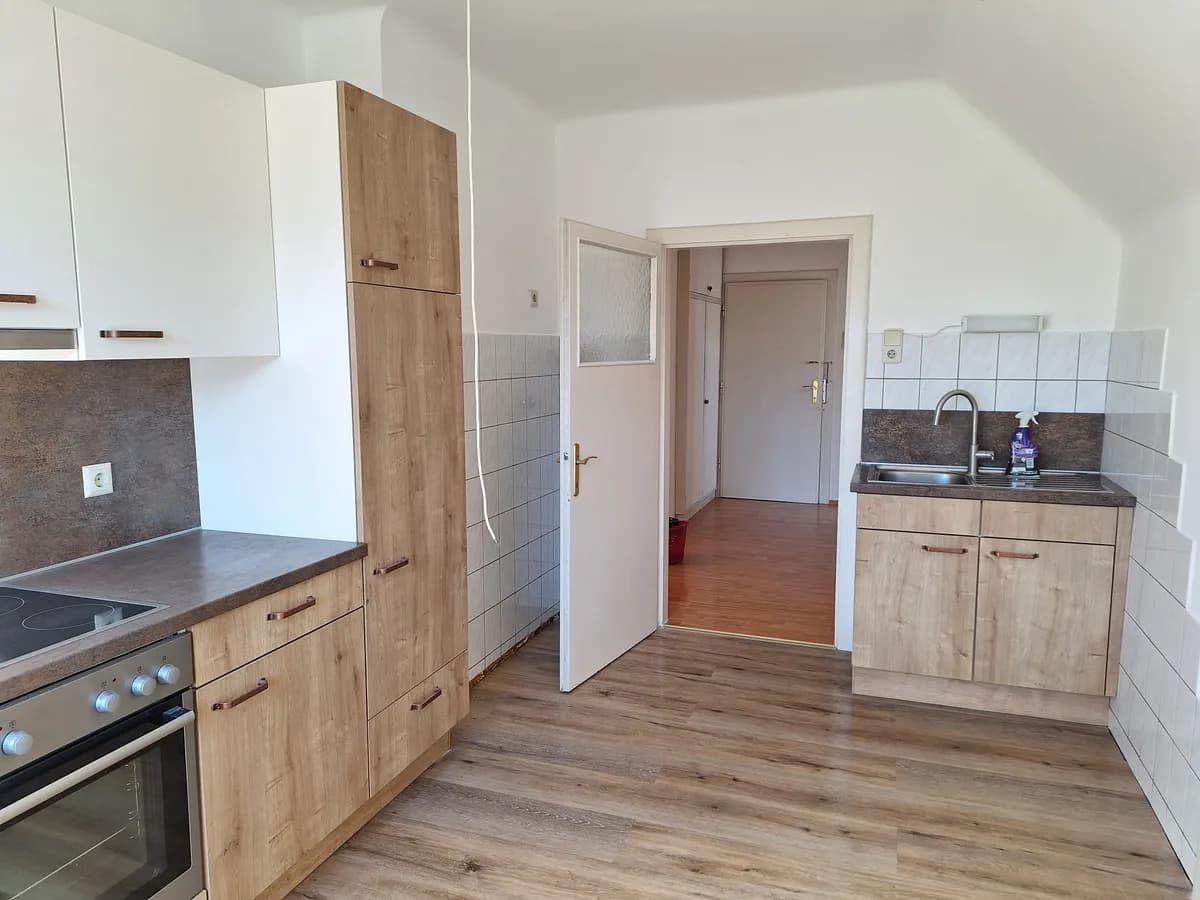 1-Zimmer-Wohnung mieten in Villach – 48 m², € 490 – Bild 1 von 14