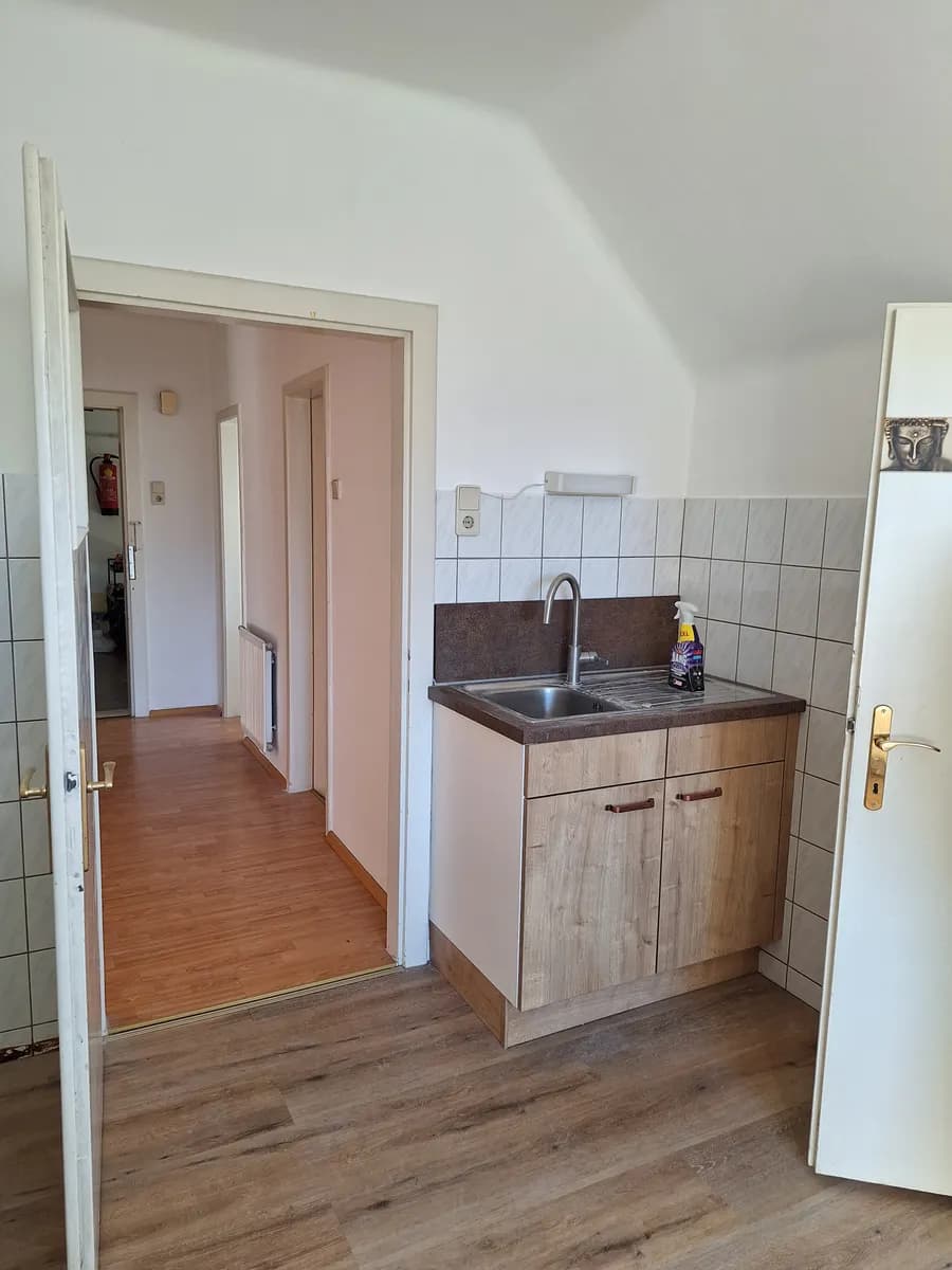 1-Zimmer-Wohnung mieten in Villach – 48 m², € 490 – Bild 2 von 14