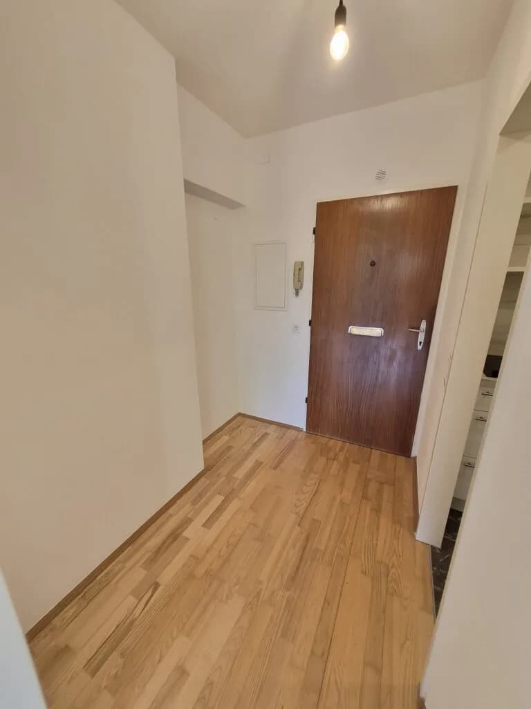 1-Zimmer-Wohnung mieten in Mödling – 30 m², € 554 – Bild 6 von 10