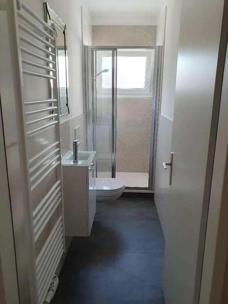 6-Zimmer-Gewerbeimmobilie mieten in Linz Land – 170 m², € 2.448 – Bild 2 von 10