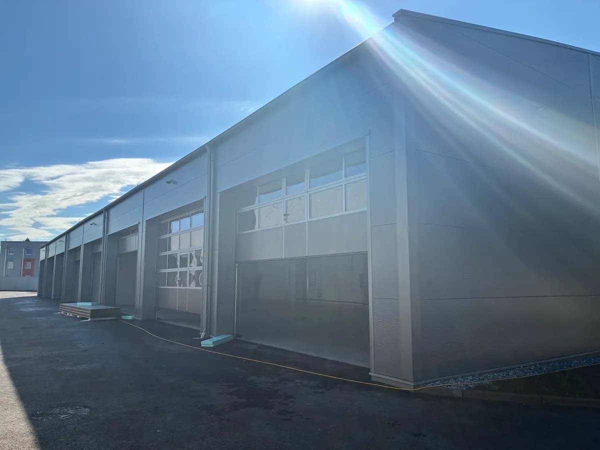 Gewerbeimmobilie mieten in Graz – 1 537 m², € 12 – Bild 2 von 14