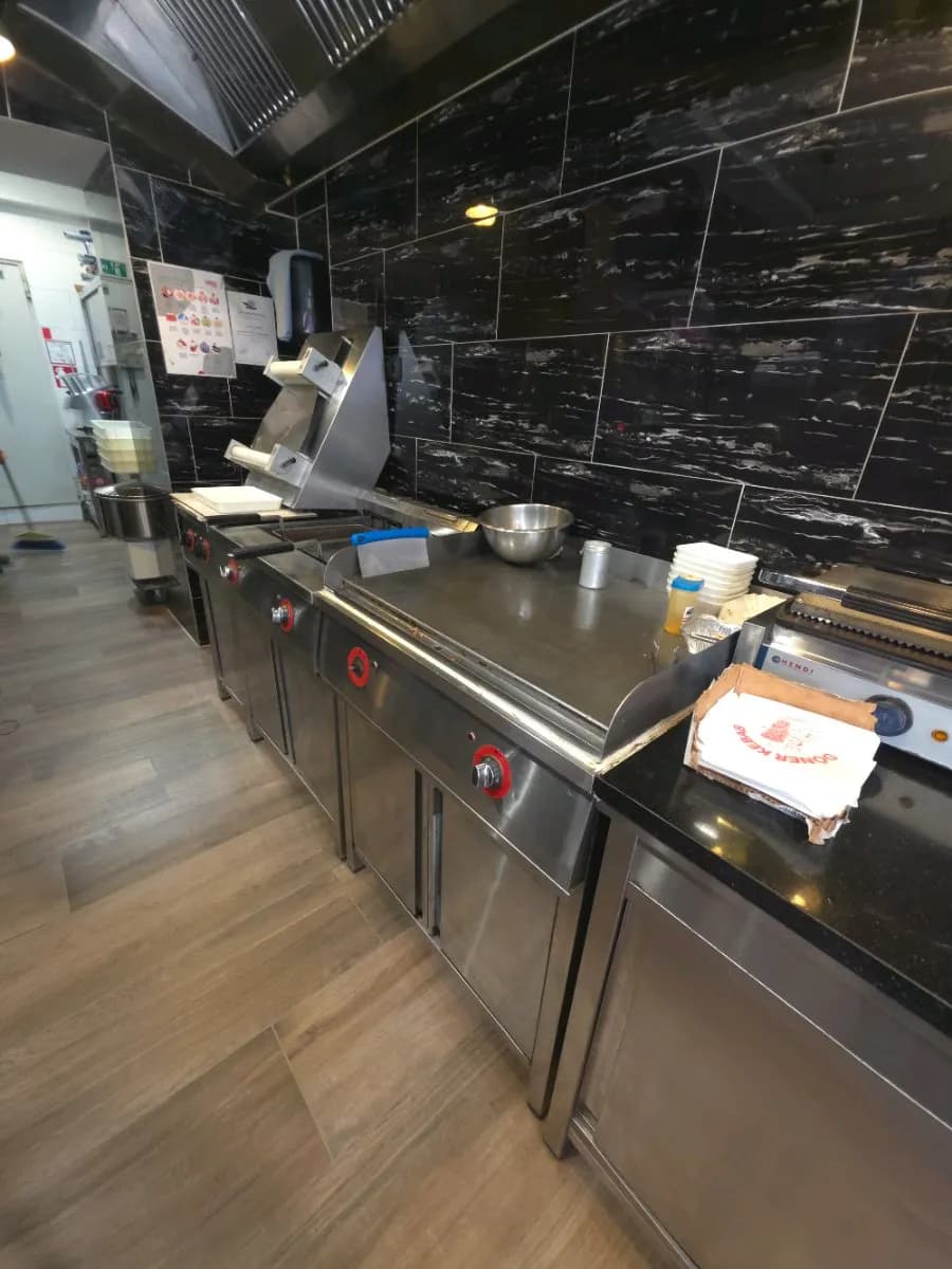 Gewerbeimmobilie mieten in Wien – 50 m², € 1.620 – Bild 7 von 12