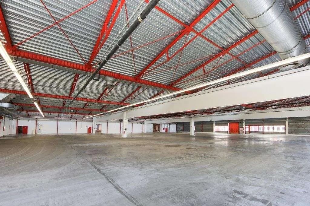Gewerbeimmobilie mieten in Tulln – 21 000 m² – Bild 23 von 38