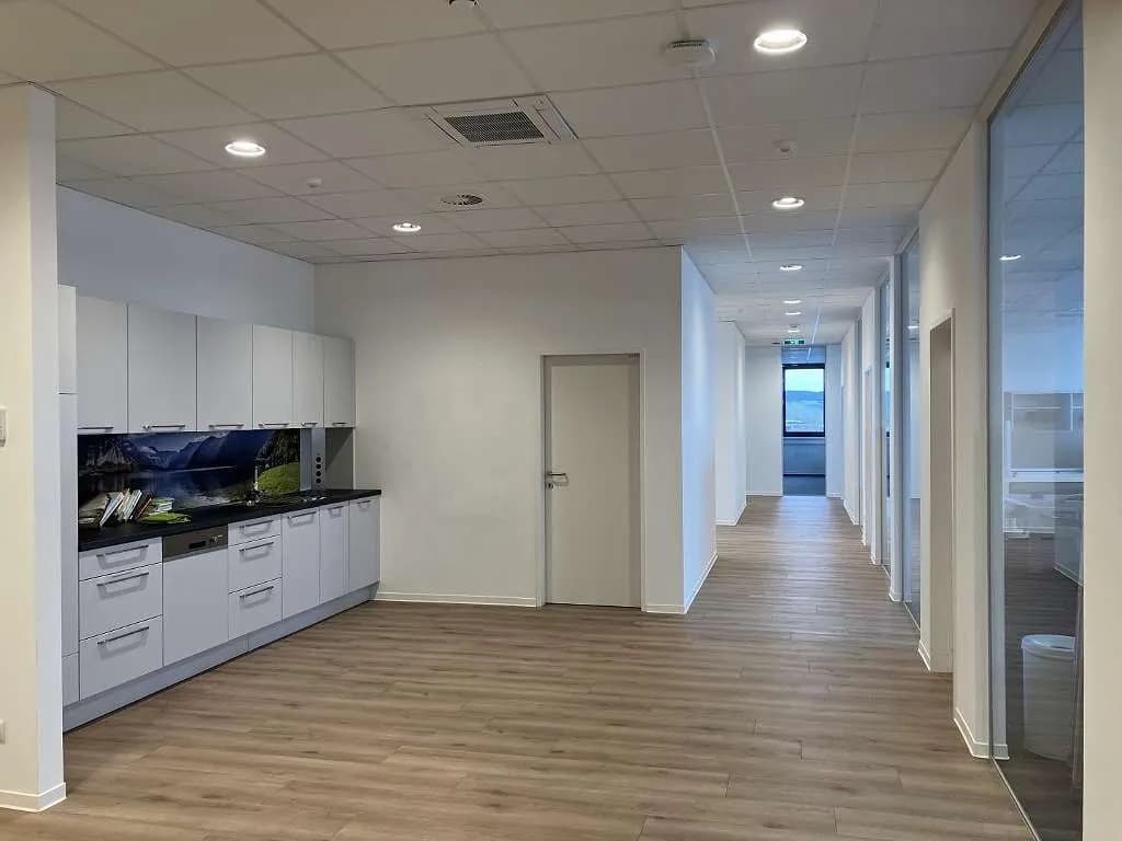 Gewerbeimmobilie mieten in Tulln – 21 000 m² – Bild 37 von 38