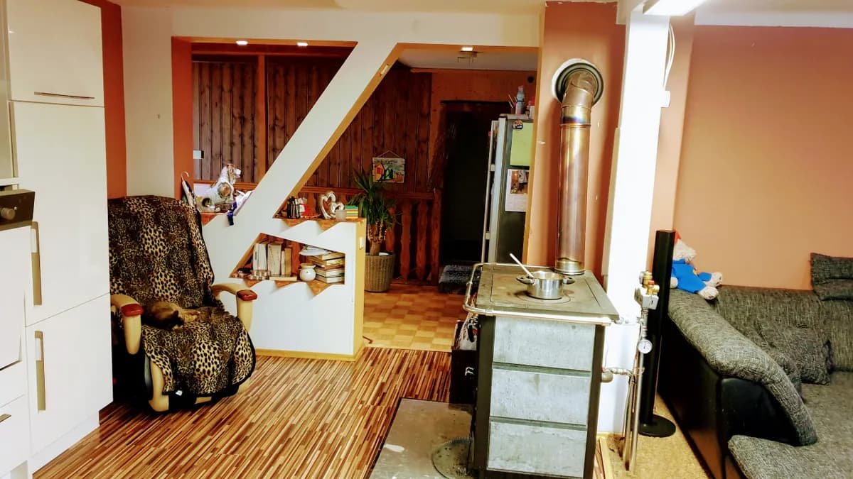 7-Zimmer-Gewerbeimmobilie kaufen in Neunkirchen – 250 m², € 549.000 – Bild 31 von 38
