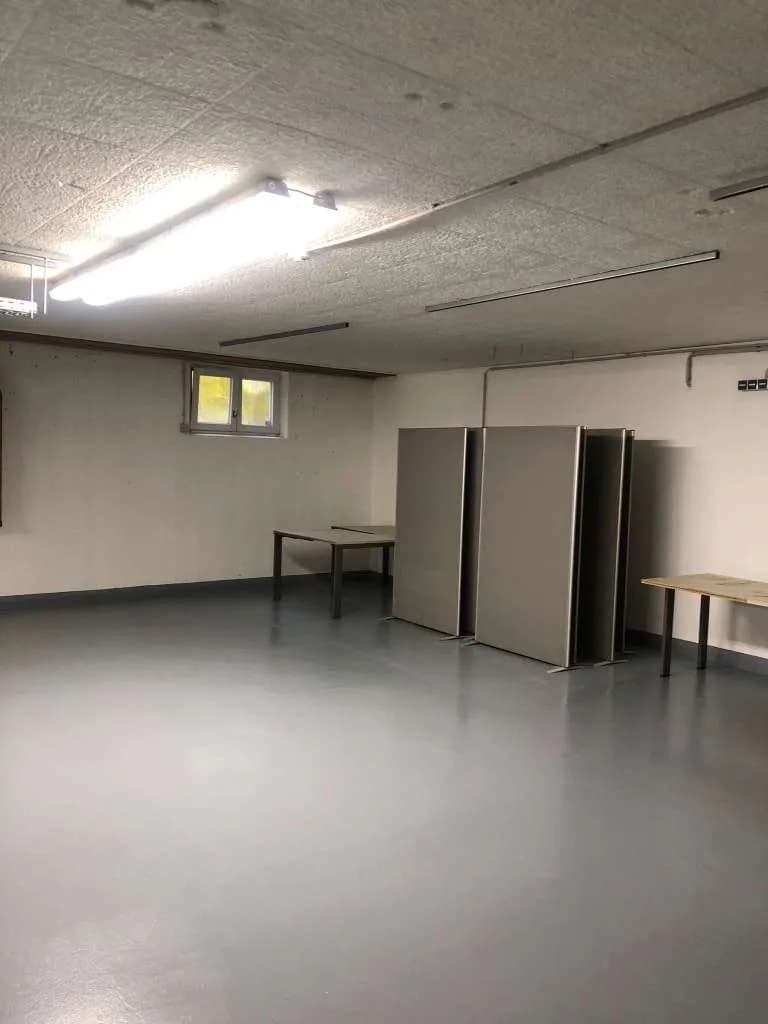 6-Zimmer-Gewerbeimmobilie mieten in Baden – 450 m², € 4 – Bild 3 von 10