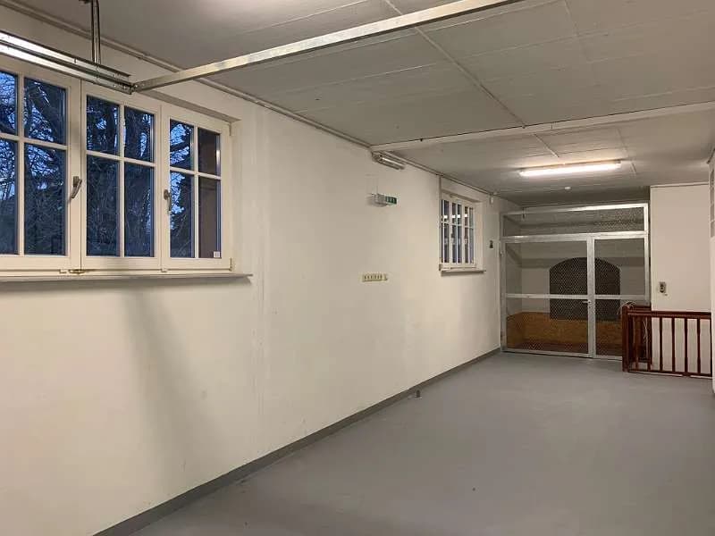 6-Zimmer-Gewerbeimmobilie mieten in Baden – 450 m², € 4 – Bild 10 von 10
