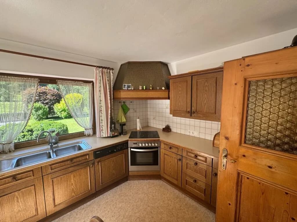 7-Zimmer-Gewerbeimmobilie kaufen in Kitzbühel – 174 m², € 2.950.000 – Bild 7 von 7