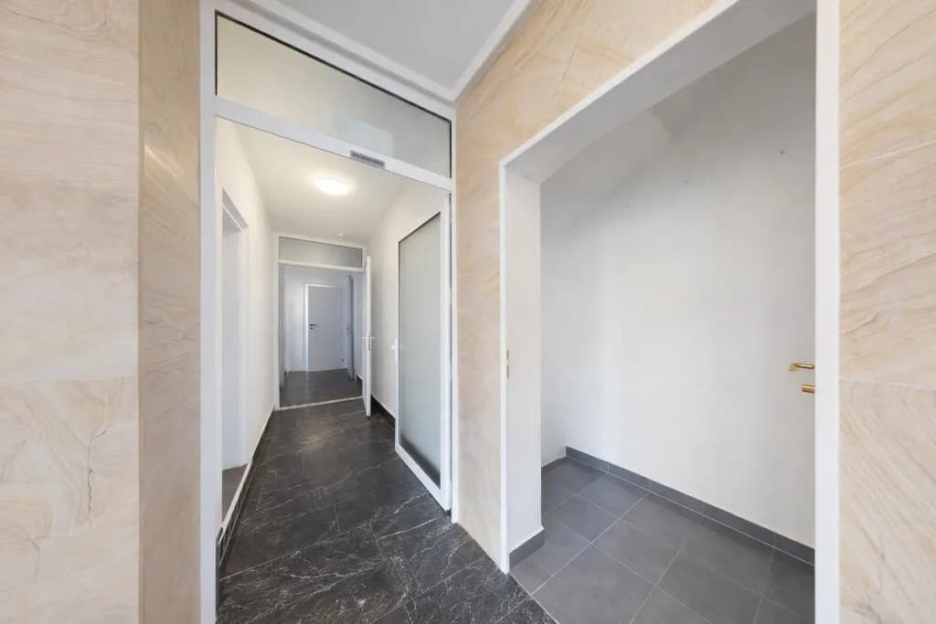 2-Zimmer-Gewerbeimmobilie mieten in Wiener Neustadt – 45 m², € 833 – Bild 7 von 11