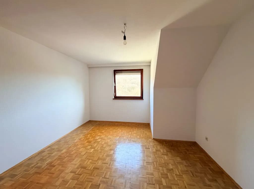 8-Zimmer-Haus kaufen in Sankt Pölten Land – 288 m², € 589.000 – Bild 2 von 34