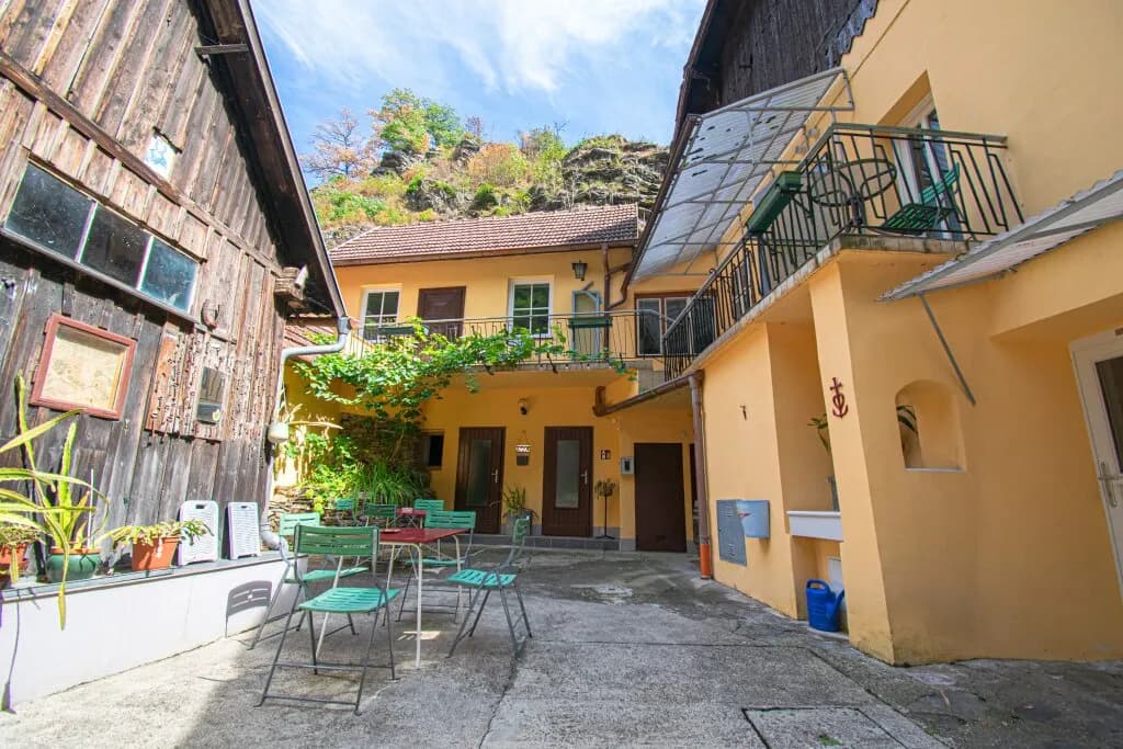 7-Zimmer-Gewerbeimmobilie kaufen in Krems Land – 250 m², € 496.000 – Bild 7 von 7