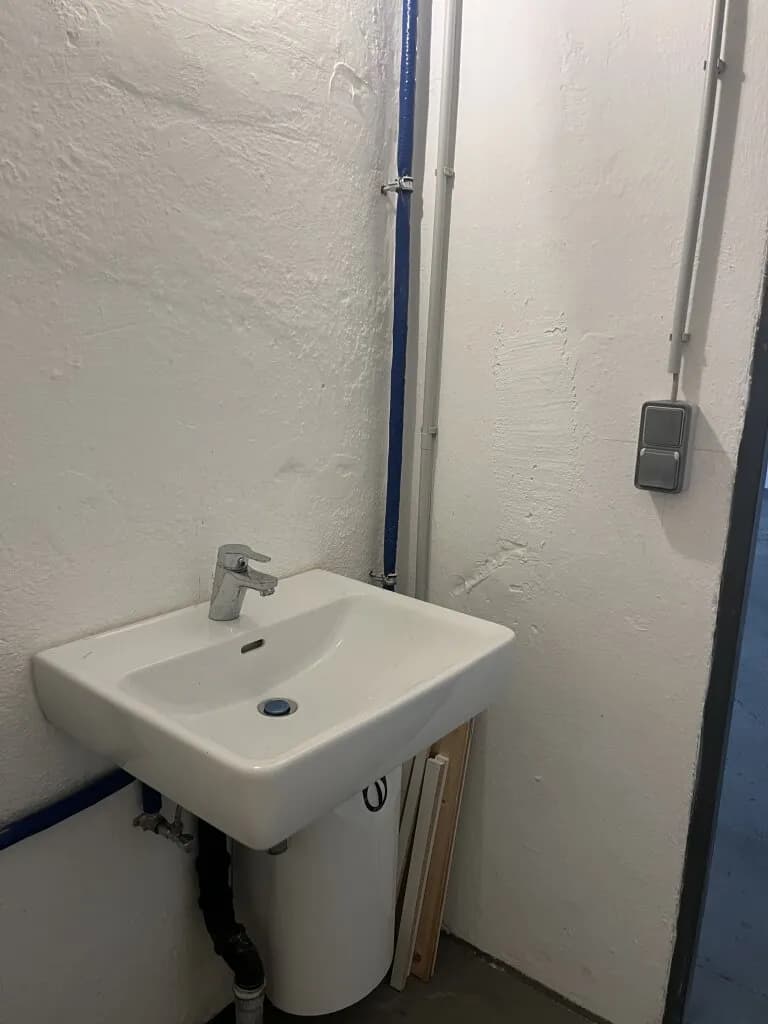 Gewerbeimmobilie mieten in Neunkirchen – 133 m², € 555 – Bild 7 von 7