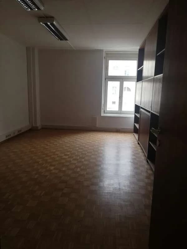Gewerbeimmobilie mieten in Wiener Neustadt – 22 m², € 420 – Bild 3 von 12
