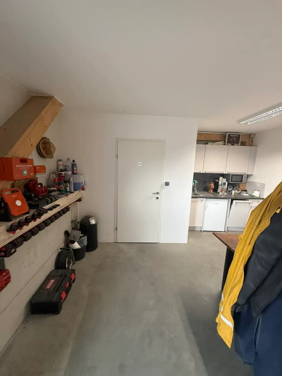 3-Zimmer-Gewerbeimmobilie mieten in Gänserndorf – 205 m², € 1.400 – Bild 2 von 10