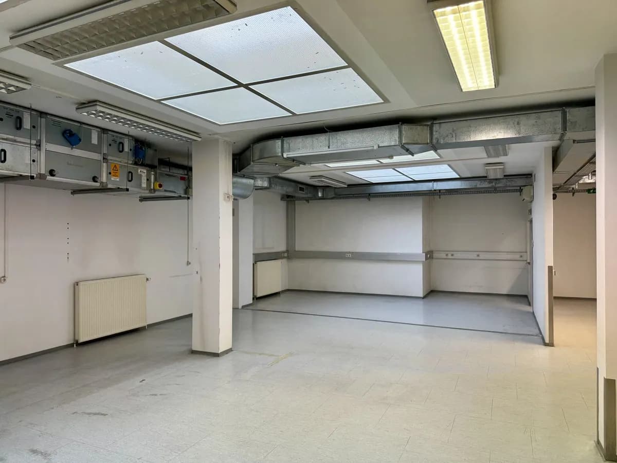 Gewerbeimmobilie mieten in Wien – 275 m², € 12 – Bild 6 von 7