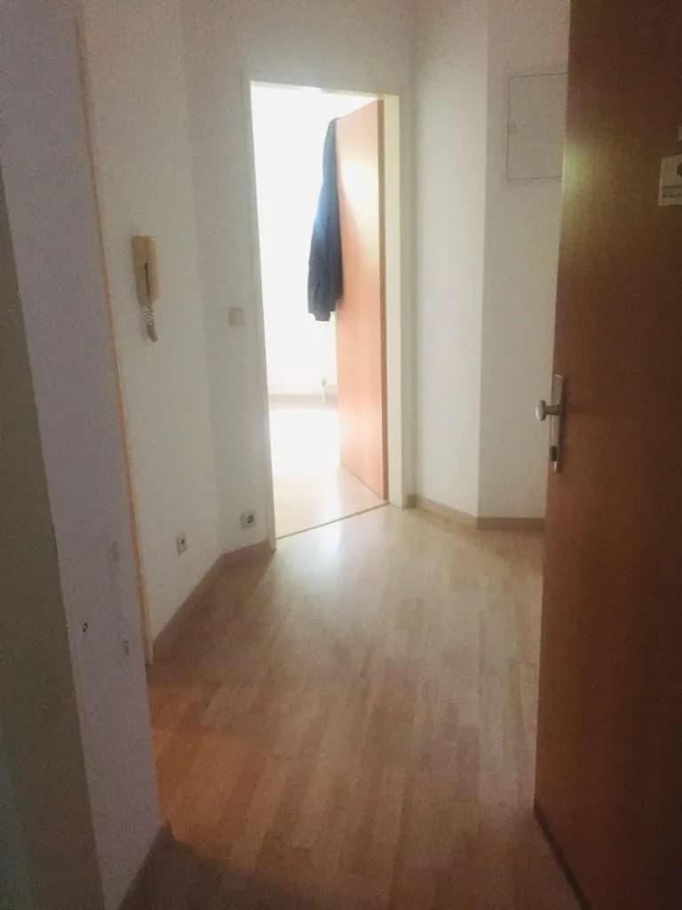 1-Zimmer-Wohnung mieten in Linz – 40 m², € 720 – Bild 9 von 13
