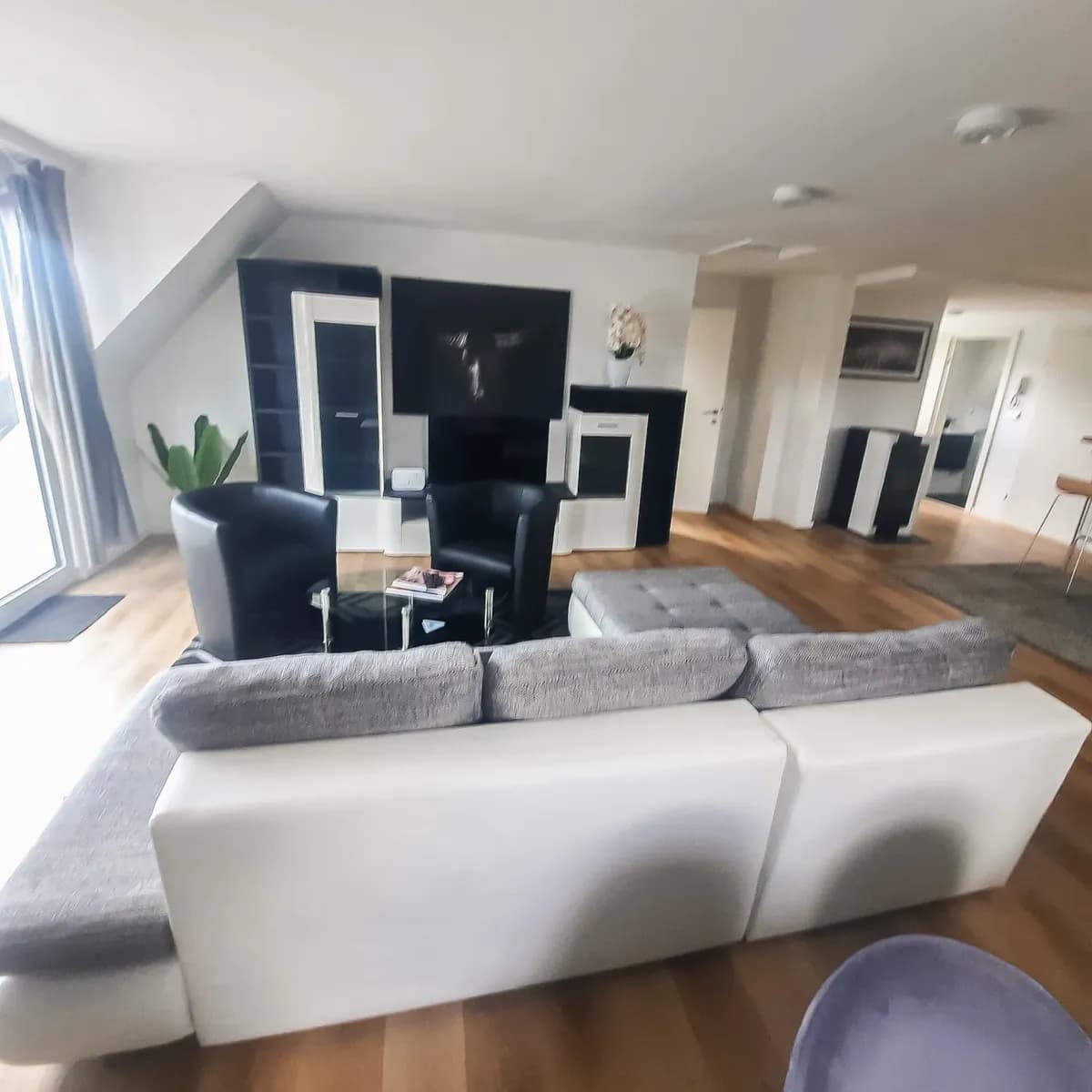 2-Zimmer-Wohnung kaufen in Vöcklabruck – 105 m², € 329.000 – Bild 4 von 6