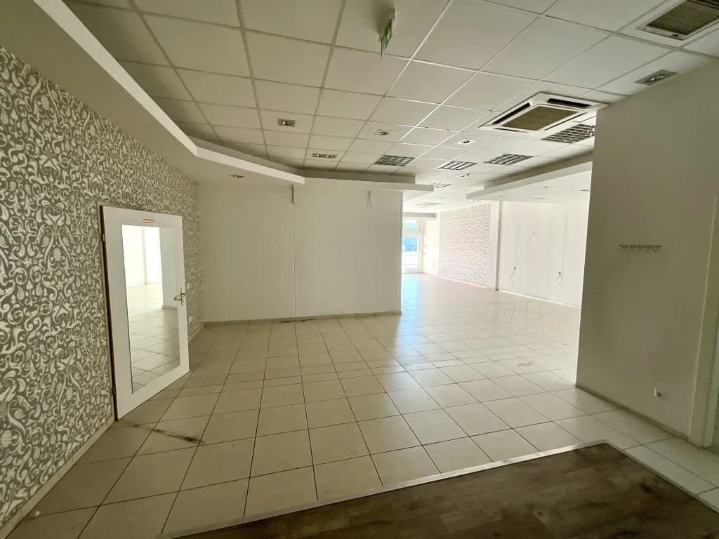 Gewerbeimmobilie mieten in Villach – 112 m², € 13 – Bild 7 von 13