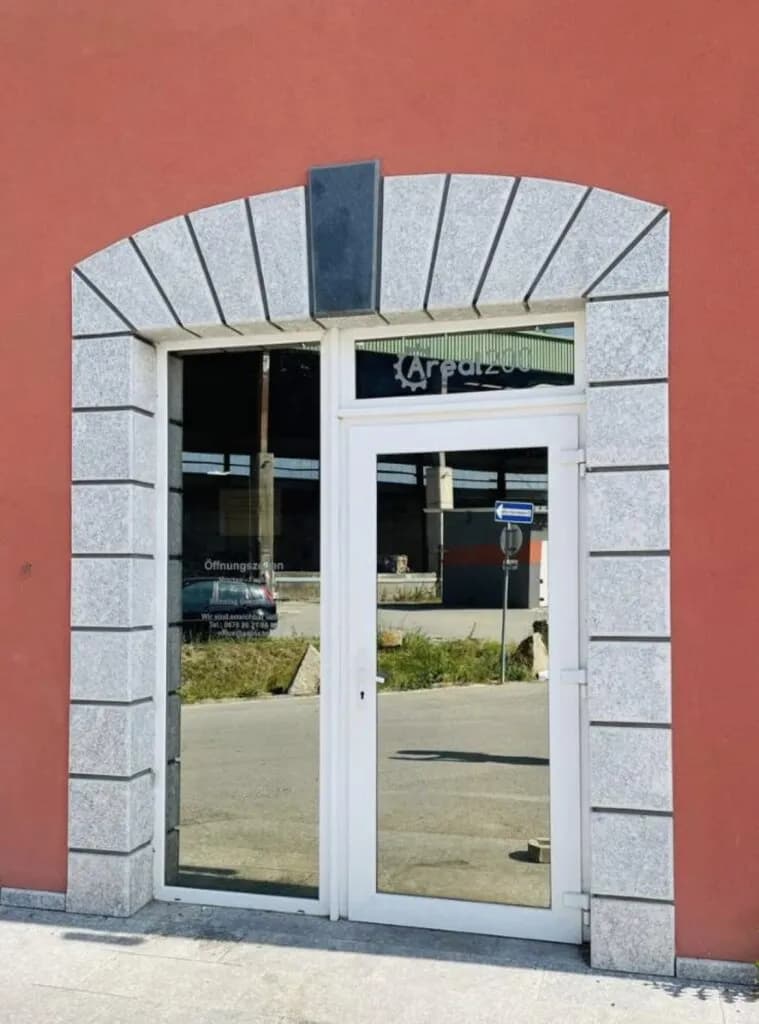 Gewerbeimmobilie mieten in Wiener Neustadt Land – 35 m², € 315 – Bild 4 von 12