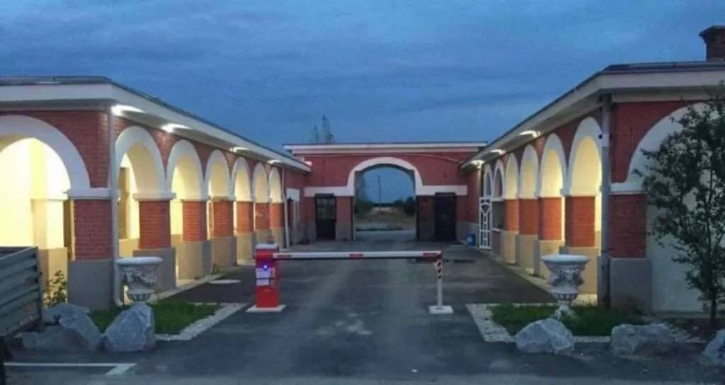 Gewerbeimmobilie mieten in Wiener Neustadt Land – 35 m², € 315 – Bild 10 von 12