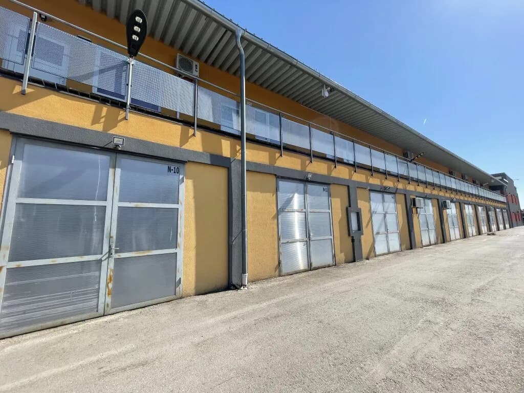 Gewerbeimmobilie mieten in Wiener Neustadt Land – 40 m², € 422 – Bild 4 von 9