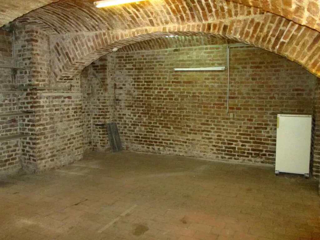 2-Zimmer-Gewerbeimmobilie mieten in Wien – 113 m², € 1.250 – Bild 3 von 13