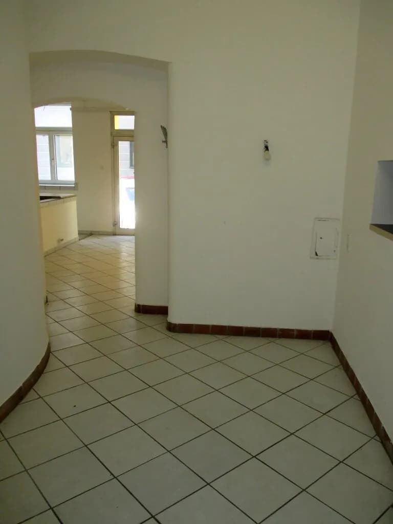 2-Zimmer-Gewerbeimmobilie mieten in Wien – 113 m², € 1.250 – Bild 4 von 13