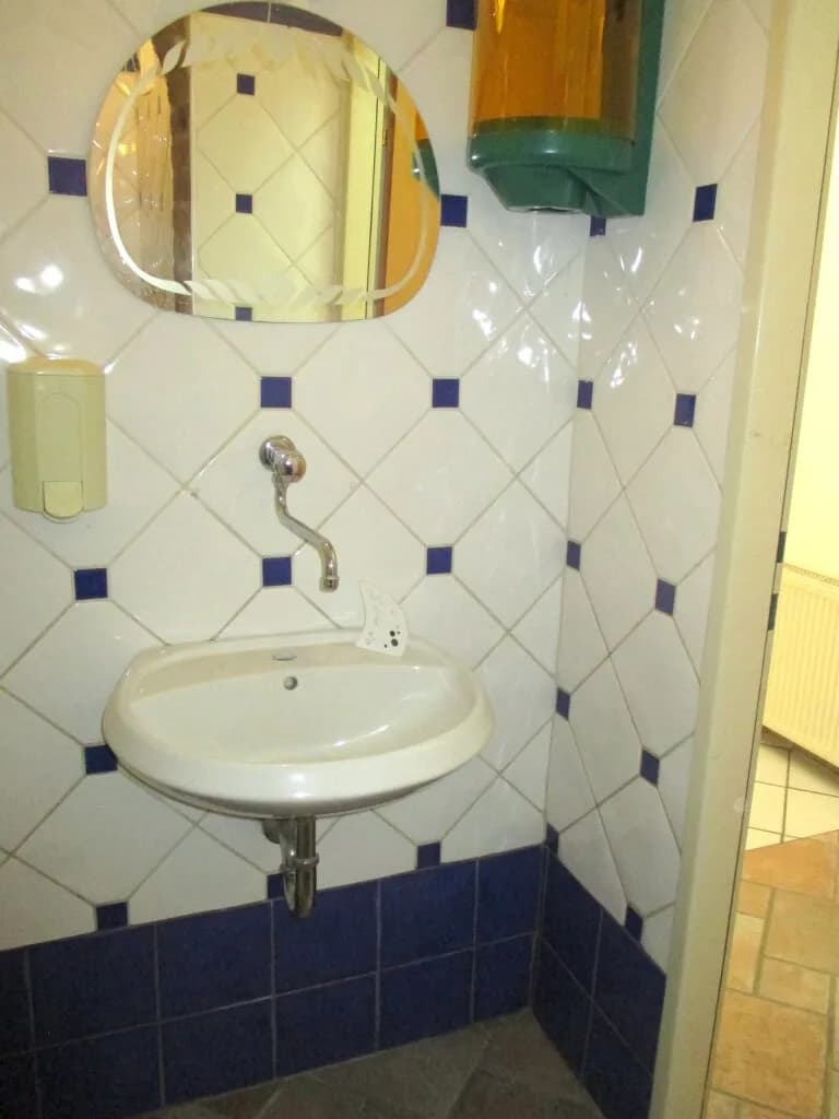 2-Zimmer-Gewerbeimmobilie mieten in Wien – 113 m², € 1.250 – Bild 9 von 13