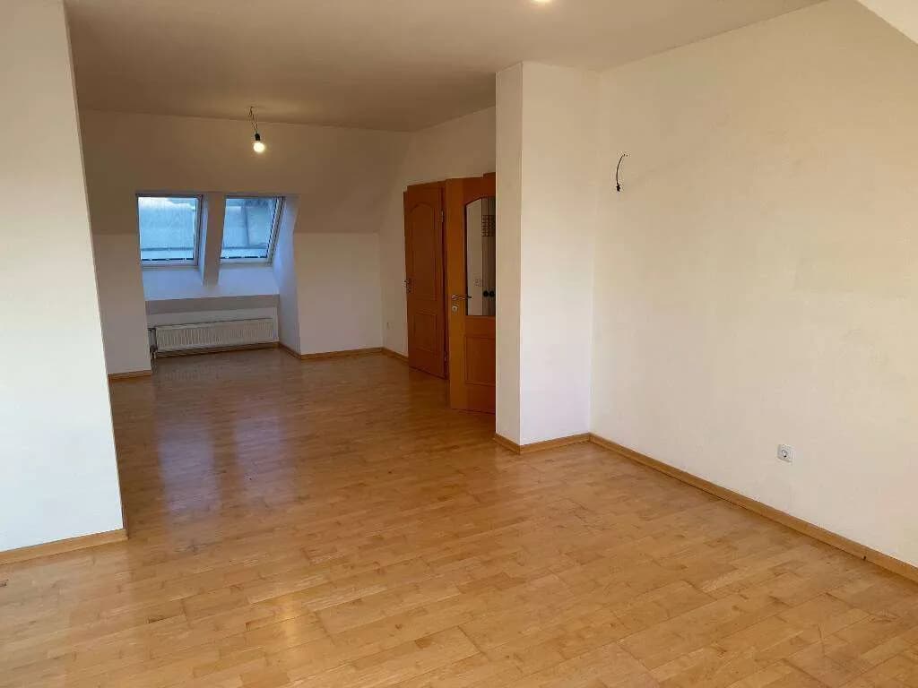 4-Zimmer-Wohnung mieten in Hollabrunn – 103 m², € 873 – Bild 8 von 11