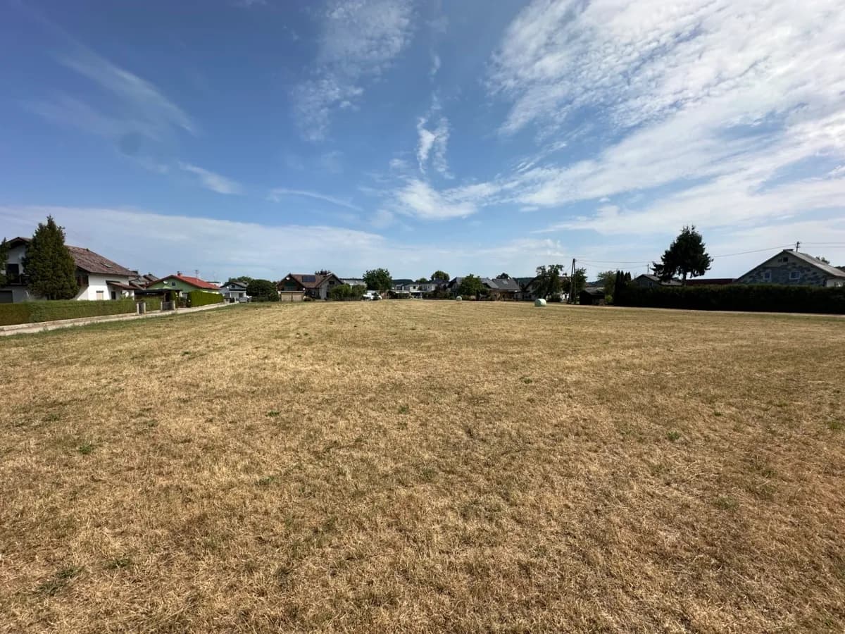 Grundstück kaufen in Gmunden – 696 m², € 199.999 – Bild 3 von 3