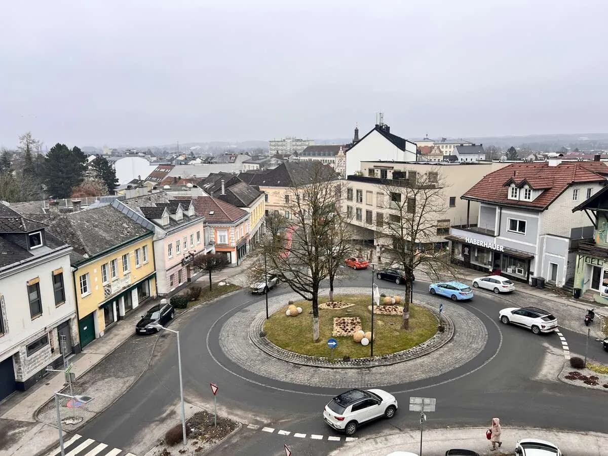 6-Zimmer-Gewerbeimmobilie mieten in Amstetten – 125 m², € 1.433 – Bild 2 von 11