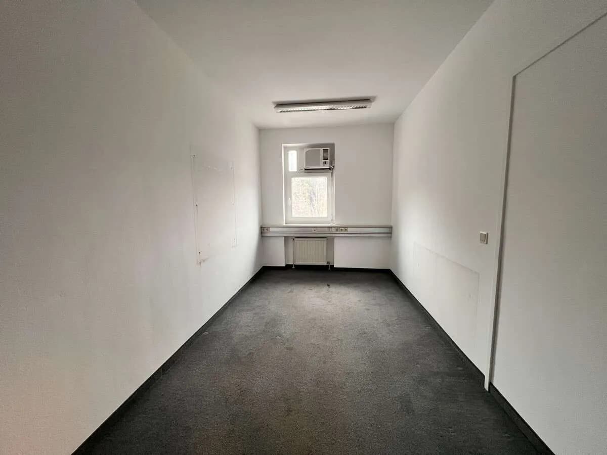 6-Zimmer-Gewerbeimmobilie mieten in Amstetten – 125 m², € 1.433 – Bild 5 von 11