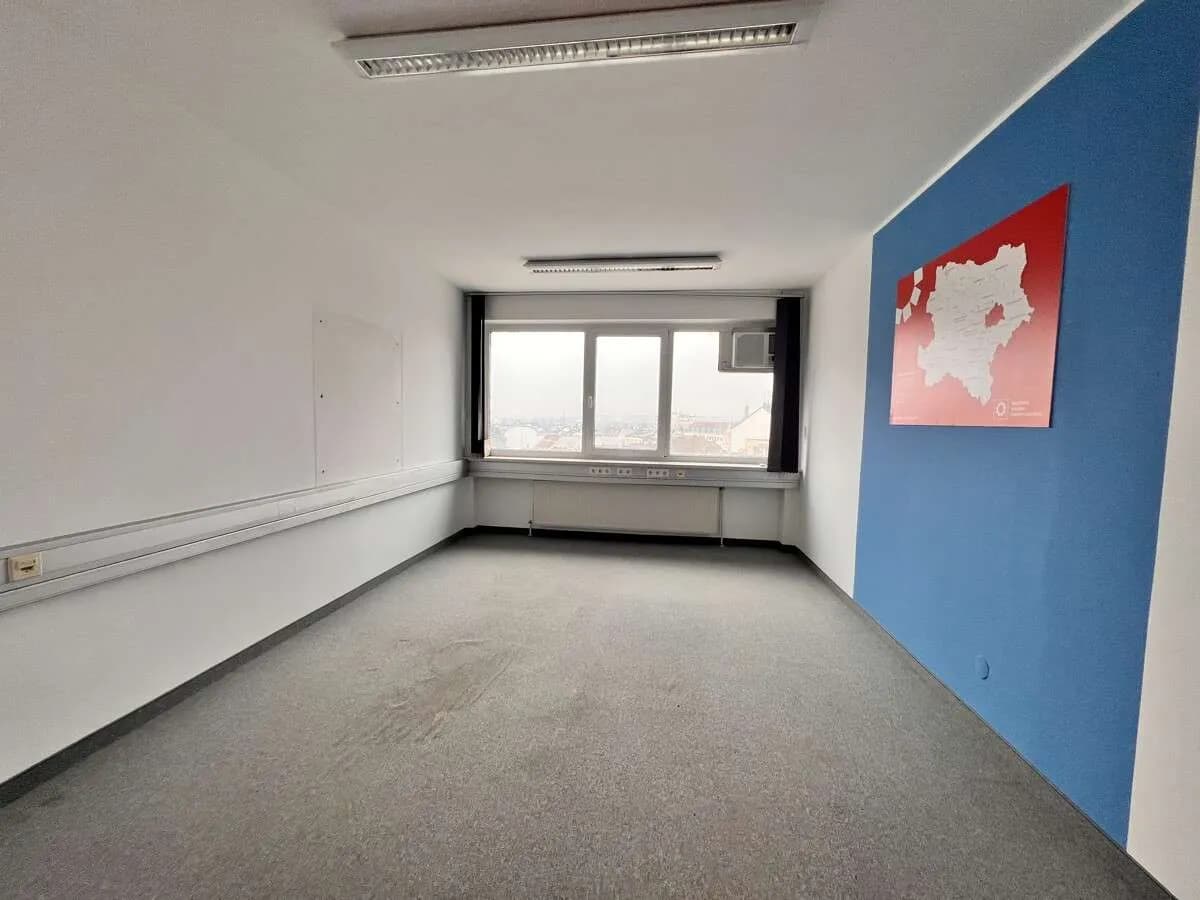 6-Zimmer-Gewerbeimmobilie mieten in Amstetten – 125 m², € 1.433 – Bild 6 von 11