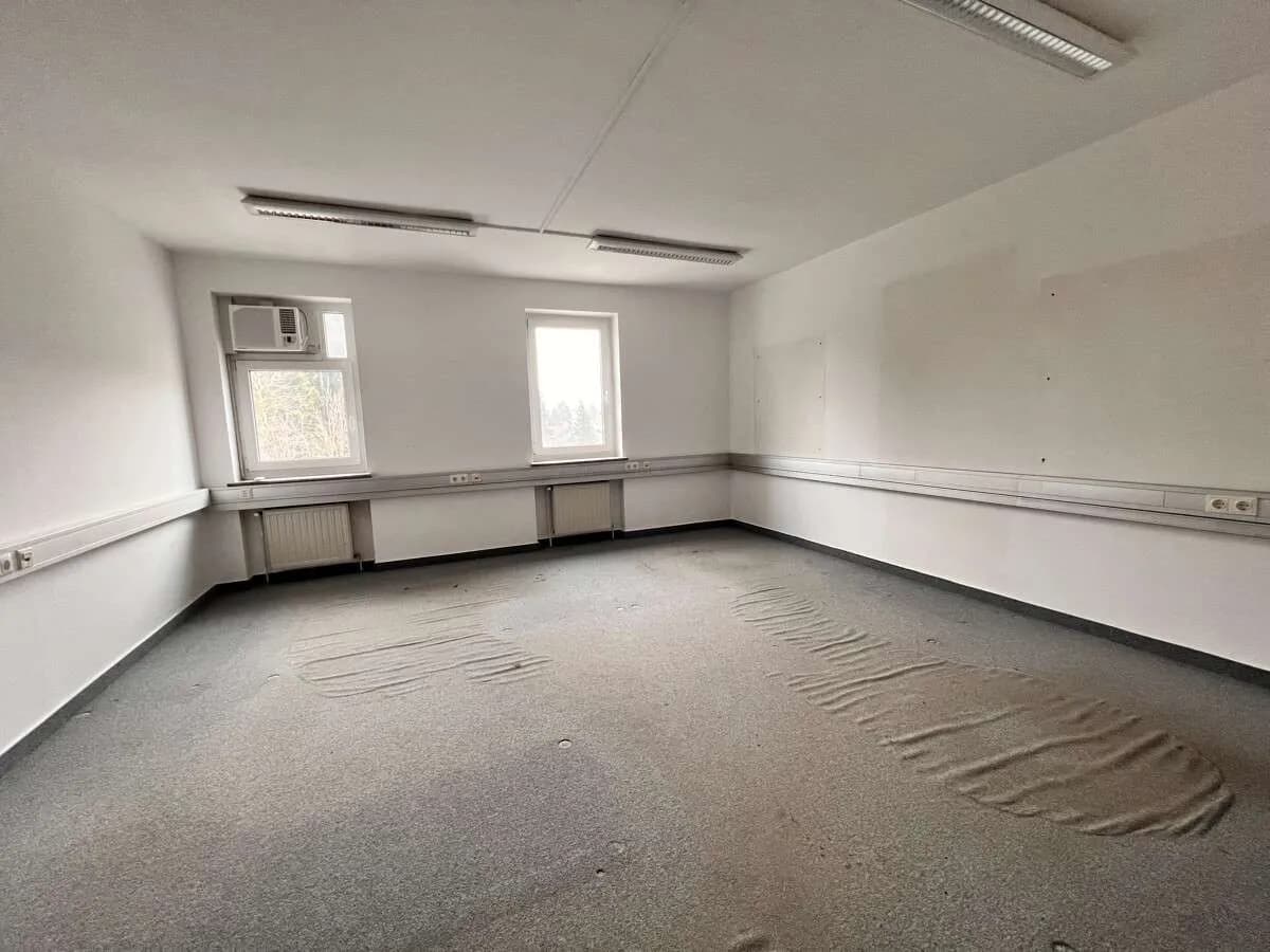 6-Zimmer-Gewerbeimmobilie mieten in Amstetten – 125 m², € 1.433 – Bild 7 von 11