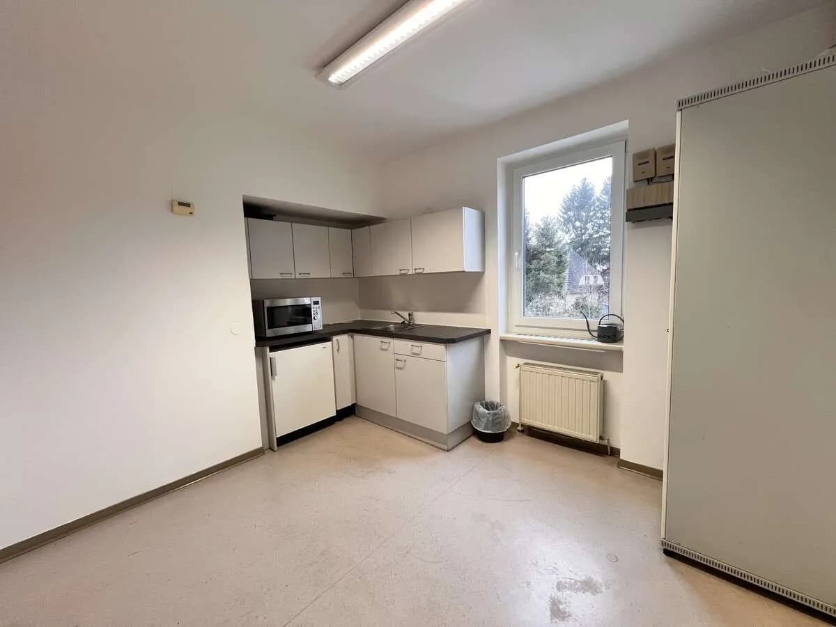 6-Zimmer-Gewerbeimmobilie mieten in Amstetten – 125 m², € 1.433 – Bild 9 von 11