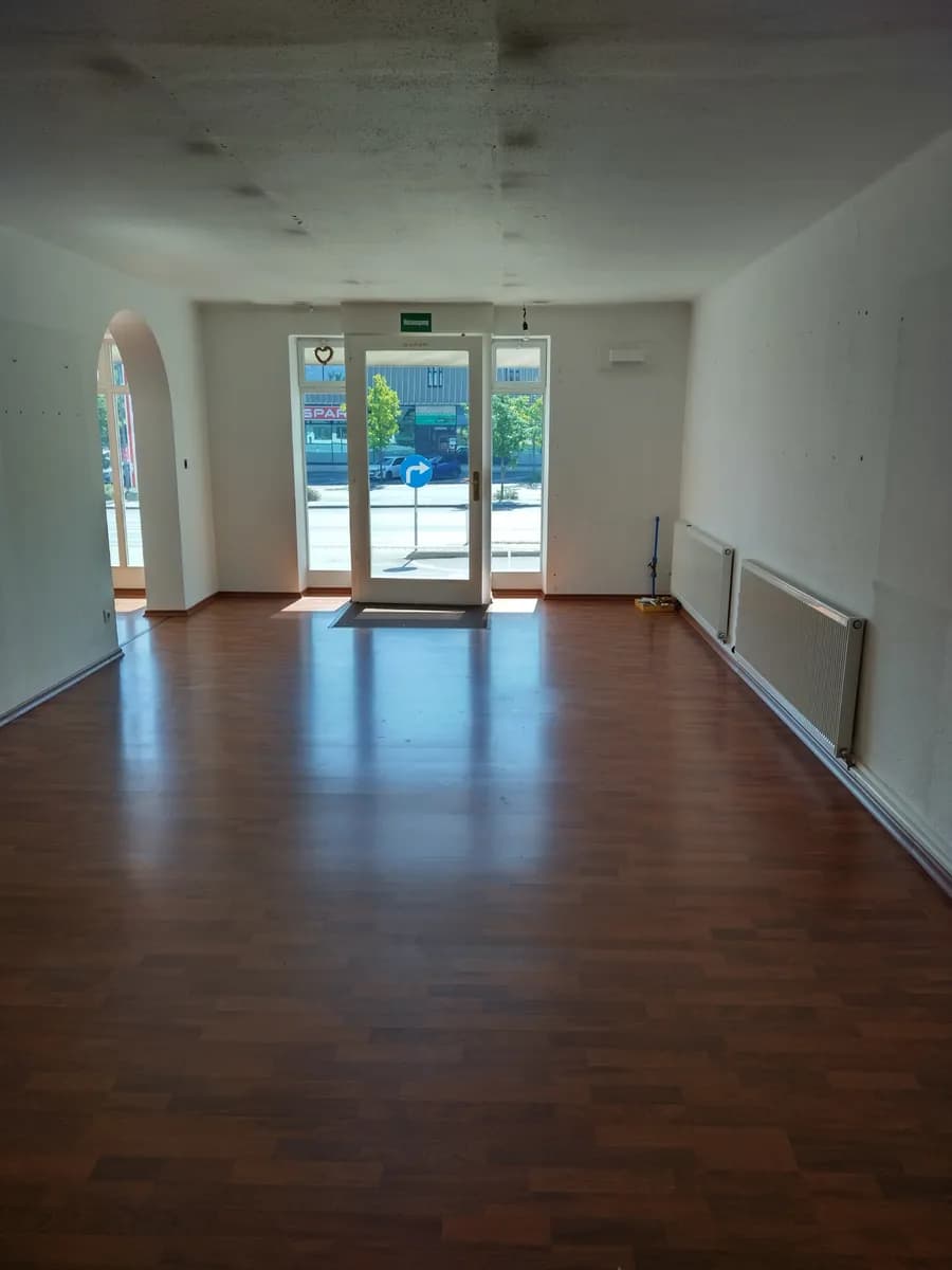 5-Zimmer-Gewerbeimmobilie mieten in Salzburg-Umgebung – 125 m², € 1.920 – Bild 4 von 14