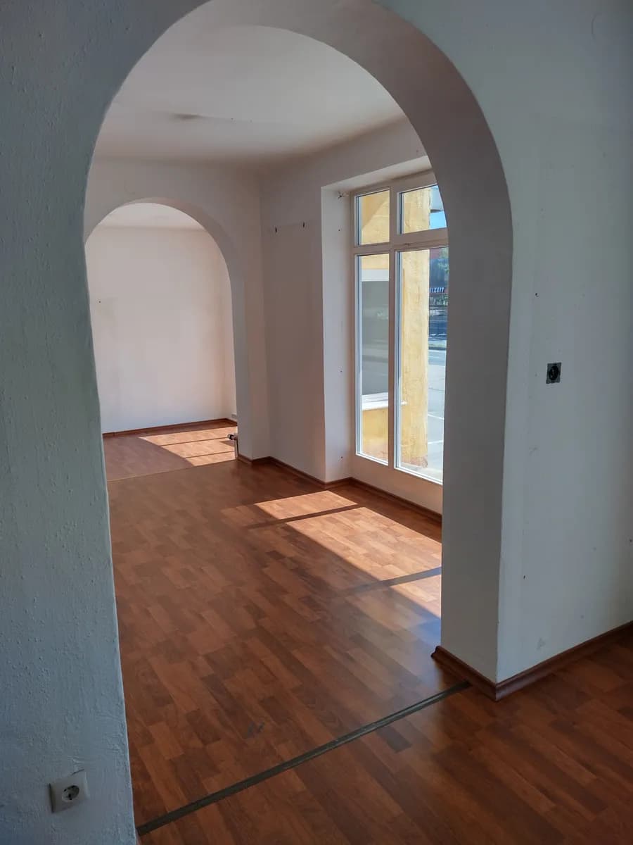 5-Zimmer-Gewerbeimmobilie mieten in Salzburg-Umgebung – 125 m², € 1.920 – Bild 6 von 14
