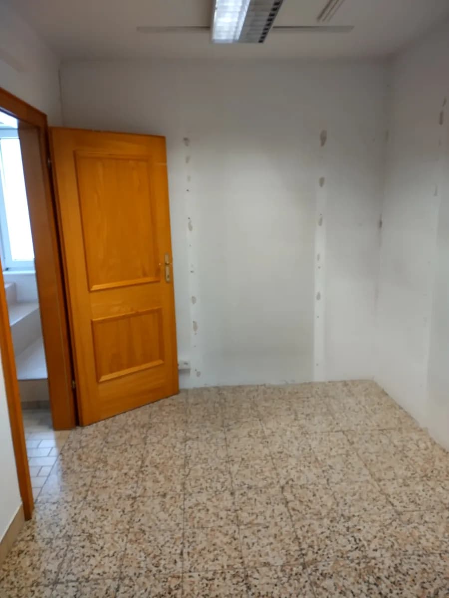 5-Zimmer-Gewerbeimmobilie mieten in Salzburg-Umgebung – 125 m², € 1.920 – Bild 13 von 14