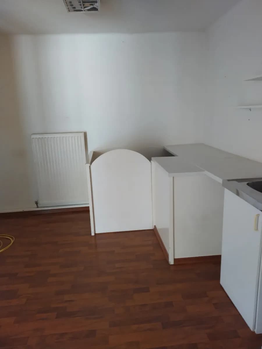 5-Zimmer-Gewerbeimmobilie mieten in Salzburg-Umgebung – 125 m², € 1.920 – Bild 14 von 14