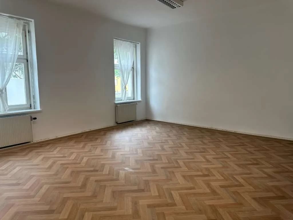 Gewerbeimmobilie mieten in Wiener Neustadt – 1 m², € 20 – Bild 2 von 18